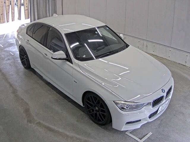 3329 BMW 3 SERIES 2013 г. (JU Yamaguchi)